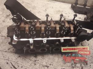 Używane Glowica cylindra Citroen C3 (SC) 1.4 Cena € 200,00 Procedura marży oferowane przez Autorecycling Chino B.V.