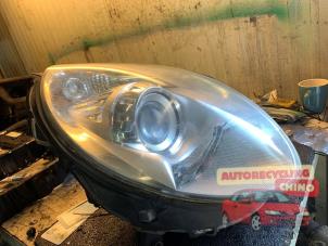 Begagnade Strålkastare, höger Mercedes R (W251) 3.0 280 CDI 24V Pris € 240,00 Marginaltabell erbjuds av Autorecycling Chino B.V.