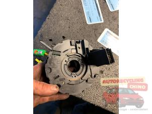 Begagnade Airbagring Mercedes B (W245) 2.0 B-200 16V Turbo Pris € 170,00 Marginaltabell erbjuds av Autorecycling Chino B.V.