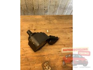 Używane Cewka zaplonowa Alfa Romeo 159 Sportwagon (939BX) 1.8 TBi 16V Cena € 20,00 Procedura marży oferowane przez Autorecycling Chino B.V.