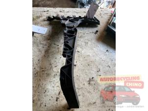 Begagnade Stötfångarram, bak Audi Q5 (8RB) 2.0 TFSI 16V Quattro Pris € 20,00 Marginaltabell erbjuds av Autorecycling Chino B.V.