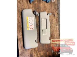 Używane Zestaw oslon przeciwslonecznych Audi A1 Sportback (8XA/8XF) 1.4 TDI Ultra 12V Cena € 45,00 Procedura marży oferowane przez Autorecycling Chino B.V.