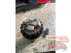 Begagnade Bensinpump Volvo V40 (VW) 1.8 16V Pris € 50,00 Marginaltabell erbjuds av Autorecycling Chino B.V.