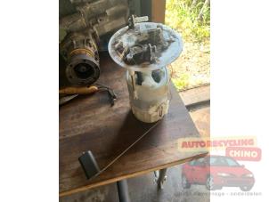 Begagnade Bensinpump Renault Espace (JK) 2.0 Turbo 16V Grand Espace Pris € 50,00 Marginaltabell erbjuds av Autorecycling Chino B.V.