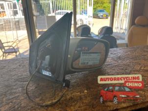 Usados Skärmspegel, höger Toyota Yaris (P1) 1.3 16V VVT-i Precio de solicitud ofrecido por Autorecycling Chino B.V.