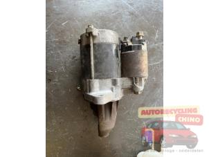 Begagnade Startmotor Daihatsu YRV (M2) 1.0 12V DVVT STi Pris € 25,00 Marginaltabell erbjuds av Autorecycling Chino B.V.
