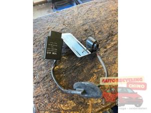 Begagnade Bränslepumpsrelä Volkswagen Golf V Variant (1K5) 1.4 TSI 140 16V Pris € 25,00 Marginaltabell erbjuds av Autorecycling Chino B.V.