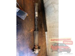 Używane Amortyzator lewy tyl Audi A1 (8X1/8XK) 1.2 TFSI Cena € 35,00 Procedura marży oferowane przez Autorecycling Chino B.V.