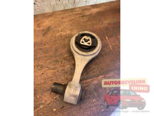 Używane Wspornik silnika Fiat Punto Evo 1.4 T-Jet 16V Esse Esse Cena € 20,00 Procedura marży oferowane przez Autorecycling Chino B.V.