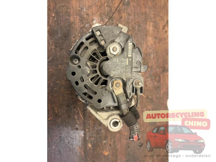 Dynamo från en Opel Zafira (F75) 1.8 16V 2004