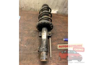 Używane Amortyzator wstrzasów prawy przód Audi A1 (8X1/8XK) 1.4 TFSI 16V 125 Cena € 50,00 Procedura marży oferowane przez Autorecycling Chino B.V.