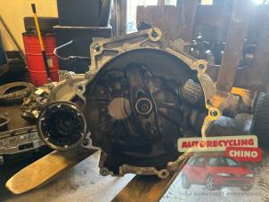 Używane Skrzynia biegów Audi A1 (8X1/8XK) 1.4 TFSI 16V 125 Cena € 450,00 Procedura marży oferowane przez Autorecycling Chino B.V.