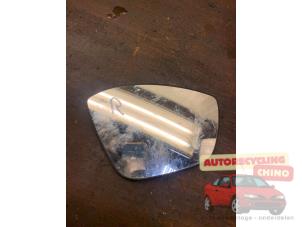 Gebruikte Spiegelglas rechts Peugeot 208 I (CA/CC/CK/CL) 1.2 Vti 12V PureTech 82 Prijs € 20,00 Margeregeling aangeboden door Autorecycling Chino B.V.