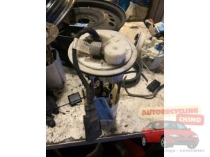 Begagnade Dieselpump Mercedes B (W245) 2.0 B-180 CDI 16V Pris € 50,00 Marginaltabell erbjuds av Autorecycling Chino B.V.