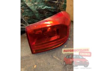 Gebruikte Achterlicht rechts Volkswagen Tiguan (5N1/2) 1.4 TSI 16V 4Motion Prijs € 50,00 Margeregeling aangeboden door Autorecycling Chino B.V.