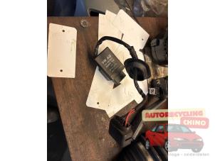 Begagnade Elektrisk bränslemodul Volkswagen Golf V (1K1) 1.4 TSI 122 16V Pris € 35,00 Marginaltabell erbjuds av Autorecycling Chino B.V.