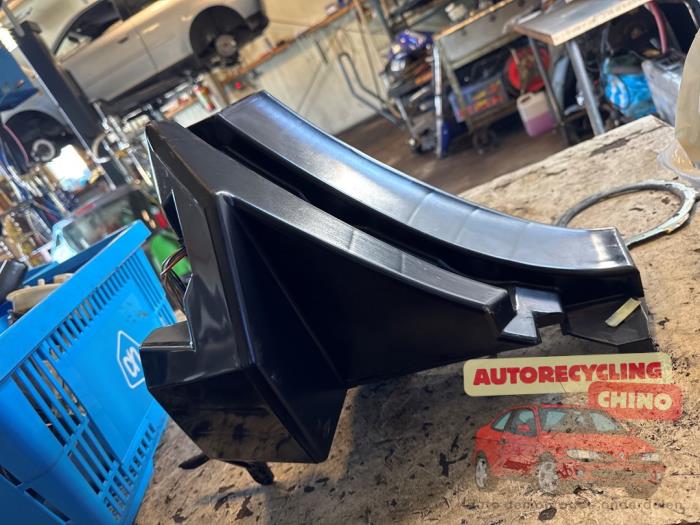 Subwoofer z Audi A3 (8L1) 1.6 1998