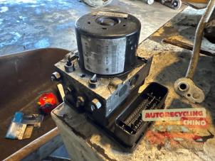 Gebruikte ABS Pomp Volkswagen Transporter T5 1.9 TDi Prijs € 600,00 Margeregeling aangeboden door Autorecycling Chino B.V.