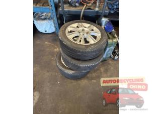 Używane Zestaw felg sportowych + opony Opel Corsa D 1.2 16V Cena € 275,00 Procedura marży oferowane przez Autorecycling Chino B.V.
