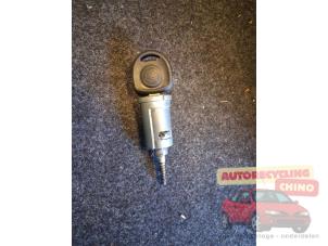 Używane Stacyjka + Kluczyk Suzuki Wagon-R+ (RB) 1.3 16V Cena € 30,00 Procedura marży oferowane przez Autorecycling Chino B.V.