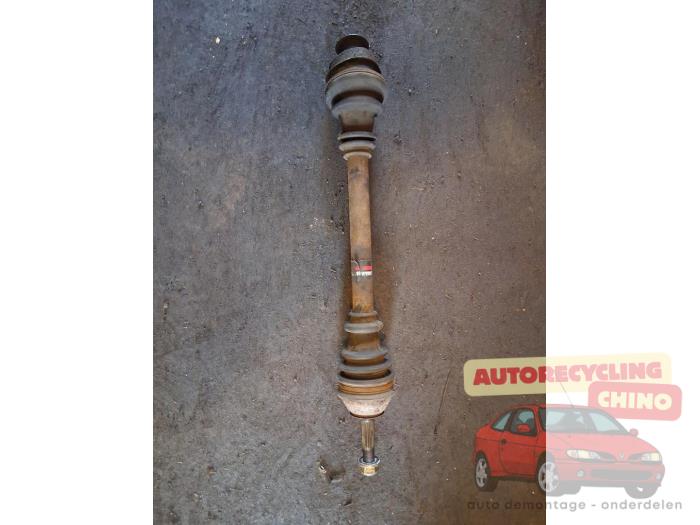 Drivaxel, höger fram från en Renault Express/Rapid/Extra 1.1 1987