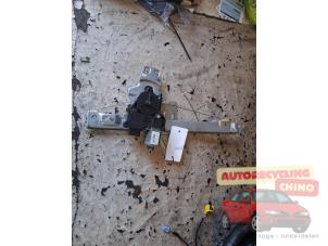 Gebruikte Ruitmechaniek 4Deurs rechts-achter Citroen C5 III Tourer (RW) 1.6 HDi 16V 115 Prijs € 35,00 Margeregeling aangeboden door Autorecycling Chino B.V.