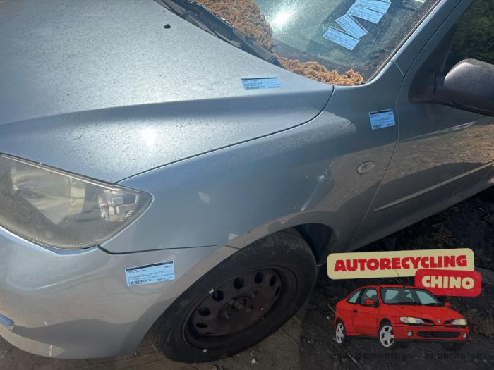 Framskärm, vänster från en Mazda 2 (NB/NC/ND/NE) 1.4 16V 2005