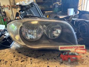 Begagnade Strålkastare, höger BMW 1 serie (E87/87N) 116d 16V Pris € 100,00 Marginaltabell erbjuds av Autorecycling Chino B.V.