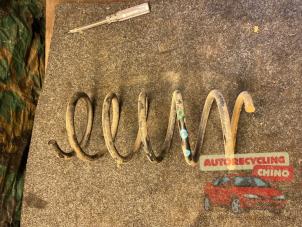 Gebruikte Schroefveer achter Ford Ka II 1.2 Prijs € 20,00 Margeregeling aangeboden door Autorecycling Chino B.V.