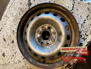 Begagnade Hjul Fiat Panda (169) 1.2 Fire Pris € 25,00 Marginaltabell erbjuds av Autorecycling Chino B.V.