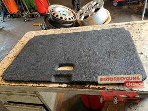 Używane Plyta podlogowa bagaznika Opel Meriva 1.8 16V Cena € 50,00 Procedura marży oferowane przez Autorecycling Chino B.V.