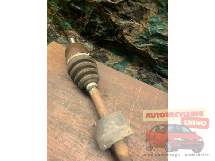 Aandrijfas rechts-voor van een Ford Ka II 1.2 2010