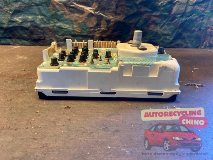 Vägmätare KM från en Renault Express/Rapid/Extra 1.1 1987