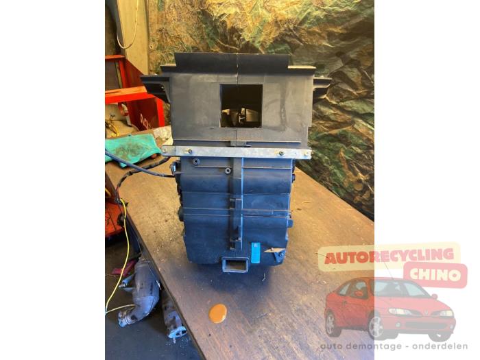 Fläktmotor för uppvärmning och ventilation från en Renault Express/Rapid/Extra 1.1 1987