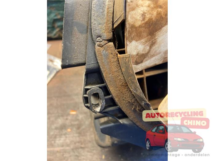 Fläktmotor för uppvärmning och ventilation från en Renault Express/Rapid/Extra 1.1 1987