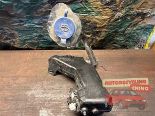 Begagnade Spolartank, vindruta Mercedes GLC Coupé AMG (C253) 3.0 43 AMG V6 Turbo 4-Matic Pris € 45,00 Marginaltabell erbjuds av Autorecycling Chino B.V.