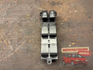 Gebruikte Elektrisch Raam Schakelaar Suzuki Celerio (LF) 1.0 12V Dualjet Prijs € 30,00 Margeregeling aangeboden door Autorecycling Chino B.V.