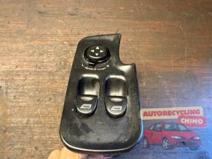 Begagnade Flerfunktionsbrytare, fönster Alfa Romeo 147 (937) 1.6 Twin Spark 16V Pris € 175,00 Marginaltabell erbjuds av Autorecycling Chino B.V.