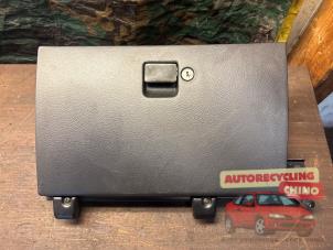 Begagnade Handskfack Nissan 100 NX (B13) 1.6 16V Pris € 40,00 Marginaltabell erbjuds av Autorecycling Chino B.V.