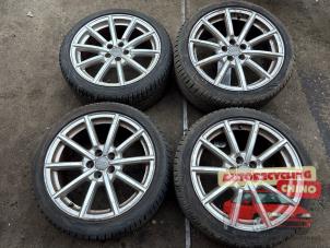 Używane Zestaw felg sportowych + opony Audi A1 (8X1/8XK) 1.0 TFSI 12V Cena € 350,00 Procedura marży oferowane przez Autorecycling Chino B.V.