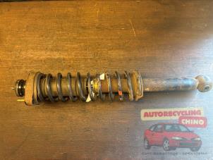 Używane Stopa amortyzatora prawy tyl Mitsubishi Carisma 1.6i 16V Cena € 35,00 Procedura marży oferowane przez Autorecycling Chino B.V.