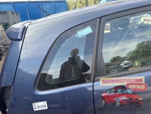 Begagnade Sidofönster, vänster höger bak Suzuki Liana (ERC/ERD/RH4) 1.6 MPi 16V Pris € 75,00 Marginaltabell erbjuds av Autorecycling Chino B.V.