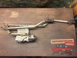 Gebruikte Ruitenwismotor + Mechaniek Renault Grand Scénic II (JM) 2.0 16V Prijs € 49,95 Margeregeling aangeboden door Autorecycling Chino B.V.