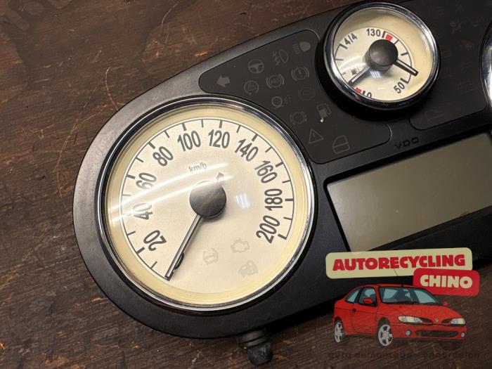 Vägmätare KM från en Lancia Ypsilon (843) 1.4 16V 2004