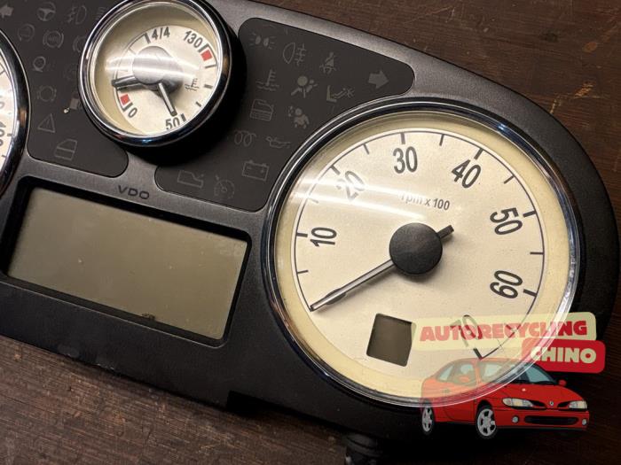 Vägmätare KM från en Lancia Ypsilon (843) 1.4 16V 2004