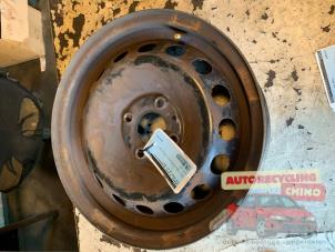Gebruikte Velg Fiat Punto II (188) 1.2 16V Prijs € 20,00 Margeregeling aangeboden door Autorecycling Chino B.V.