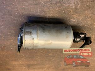 Używane Filtr paliwa Opel Corsa D 1.3 CDTi 16V ecoFLEX Cena € 20,00 Procedura marży oferowane przez Autorecycling Chino B.V.