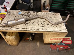 Używane Tlumik srodkowy Mazda 5 (CR19) 2.0i 16V Cena € 75,00 Procedura marży oferowane przez Autorecycling Chino B.V.