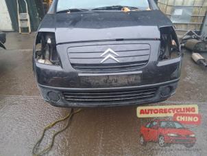 Begagnade Främre stötfångare Citroen C2 (JM) 1.1 Pris € 75,00 Marginaltabell erbjuds av Autorecycling Chino B.V.