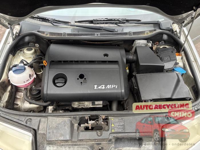 Växellåda från en Skoda Fabia (6Y2) 1.4i 2000